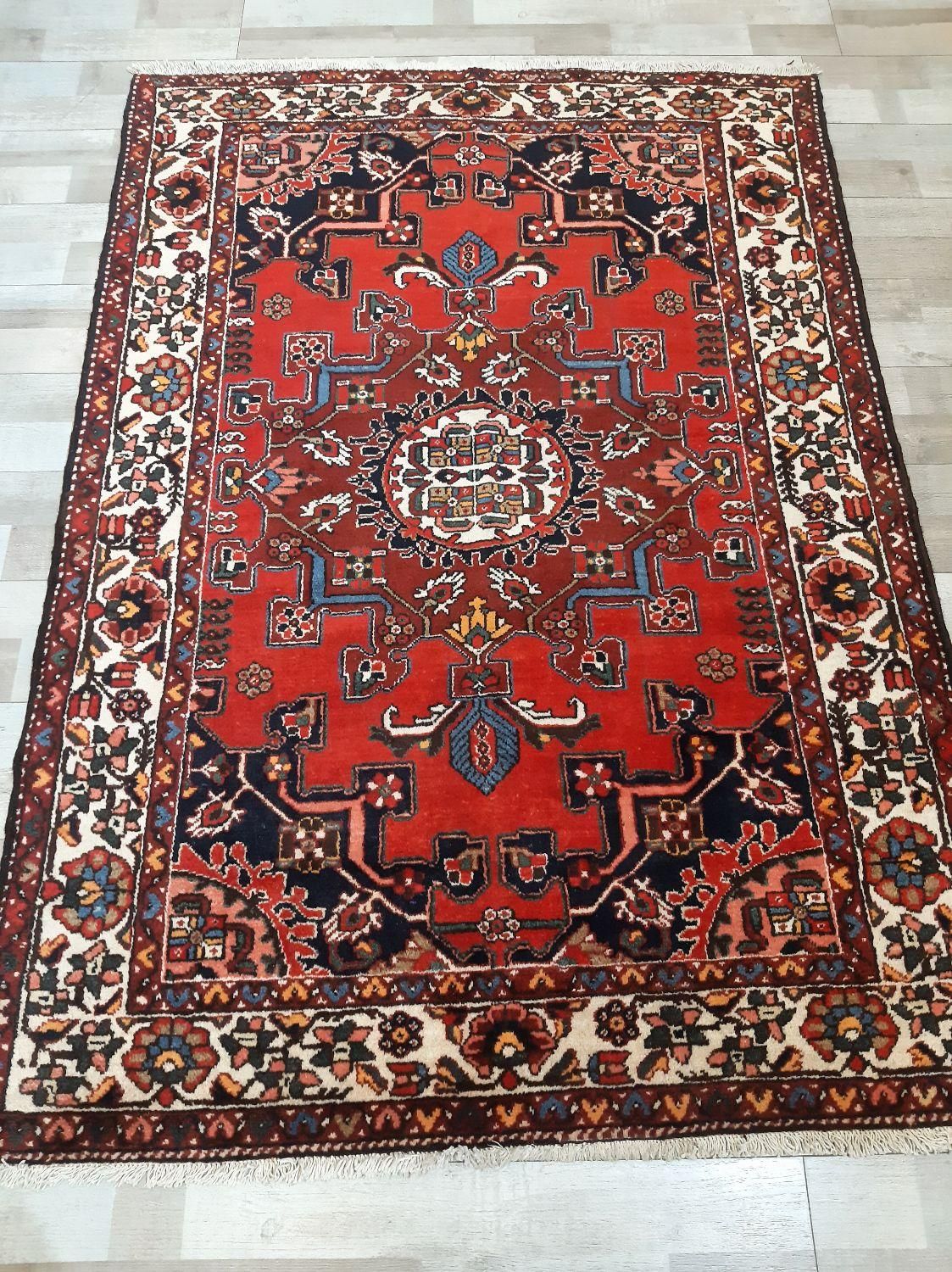 قالیچه کهنه ذات کرک سلامت تفرش کف ساده لاکی|فرش|تهران, حر|دیوار