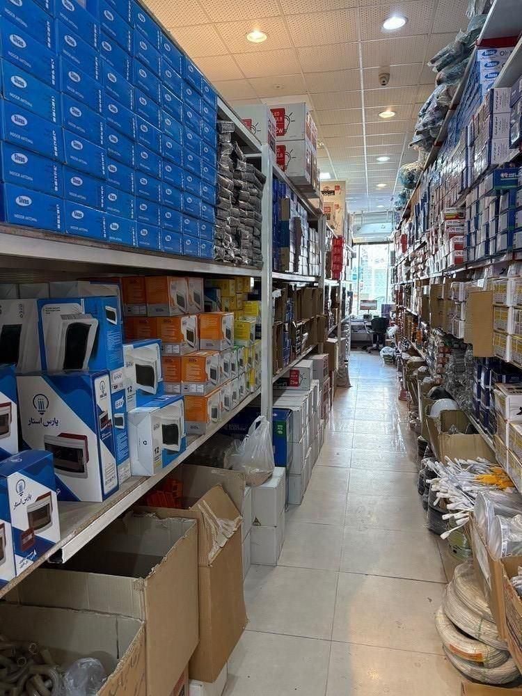 لامپ 100 -200 وات پارس ( پخش کالای برق عرفانیان )|عمده‌فروشی|مشهد, رستگار|دیوار