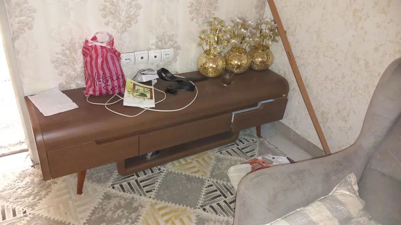 وسایل چوبی همگی در حد نو و عالی و تمیز|جاکفشی، کمد، دراور|تهران, عبدل‌آباد|دیوار