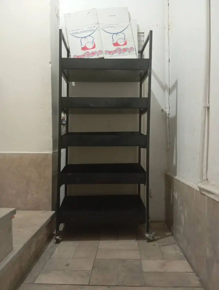 استند،تابلو چمک زن دوطرفه،ترازو،تلویزیون،دیجیتال|فروشگاه و مغازه|تهران, فلسطین (میدان انقلاب)|دیوار