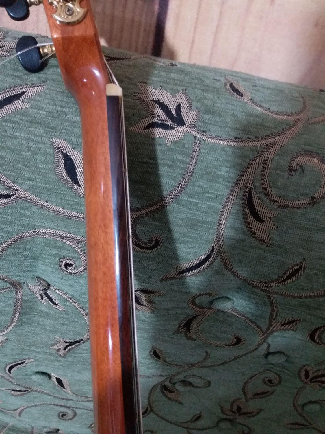 گیتار حرفه ای مارتینز دست ساز(سری قدیم)بسیار تمیز|گیتار، بیس، امپلیفایر|اردبیل, |دیوار