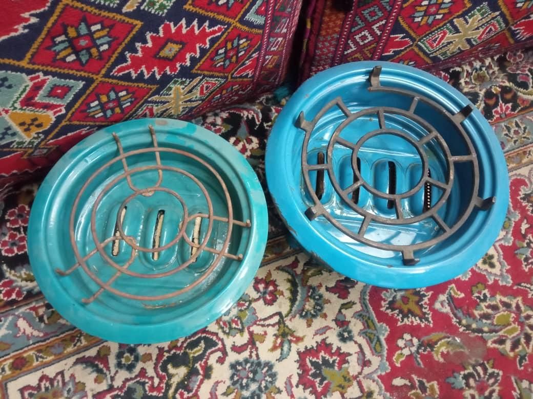 چراغ سه فیتیله چهار فیتیله نفتی قدیمی عتیقه سالم|کلکسیون اشیاء عتیقه|اصفهان, شیخ اشراق|دیوار