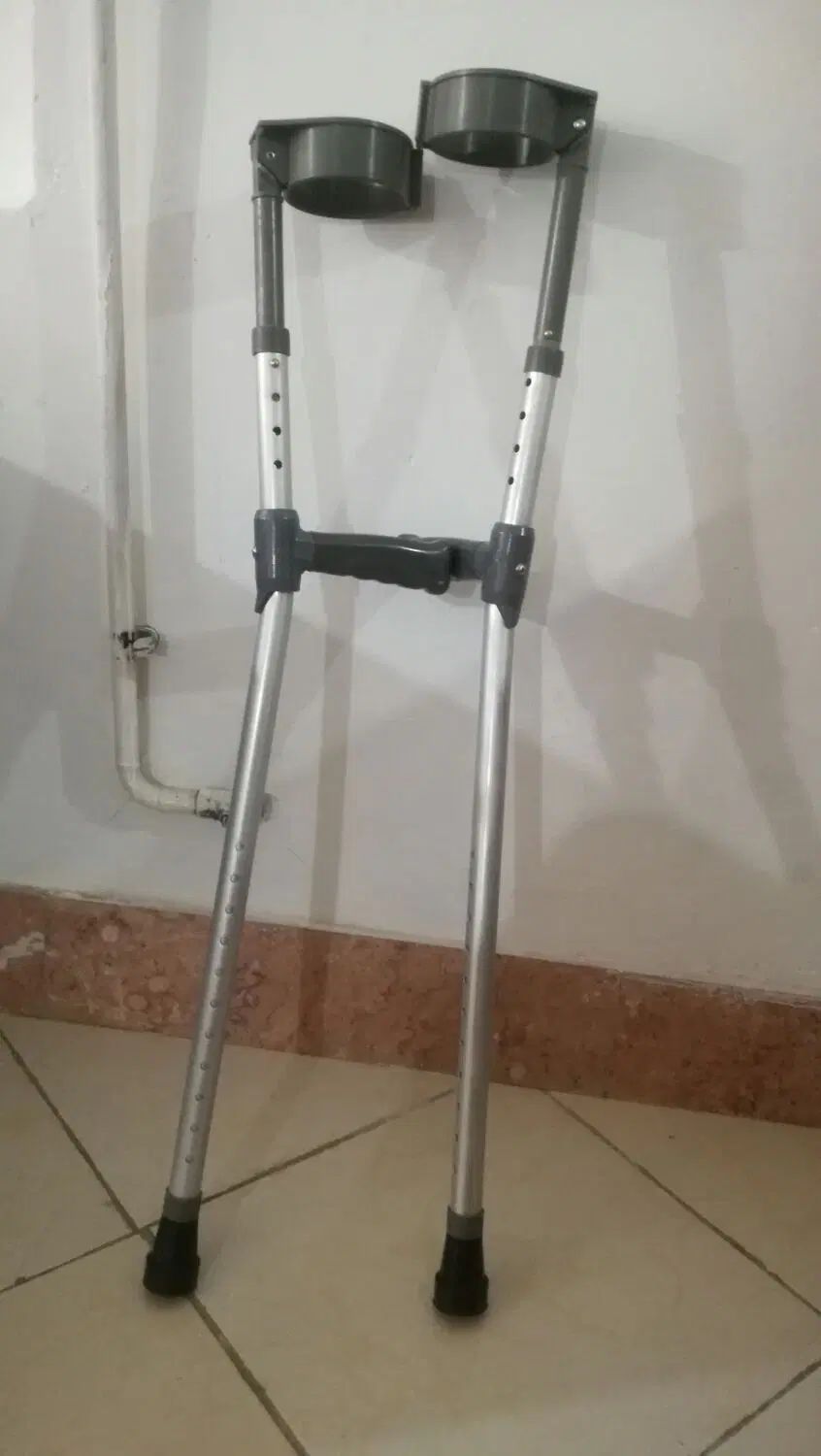 یک جفت عصا نونوار داخل کانون باتخفیف 100هزار|آرایشی، بهداشتی، درمانی|بروجرد, |دیوار