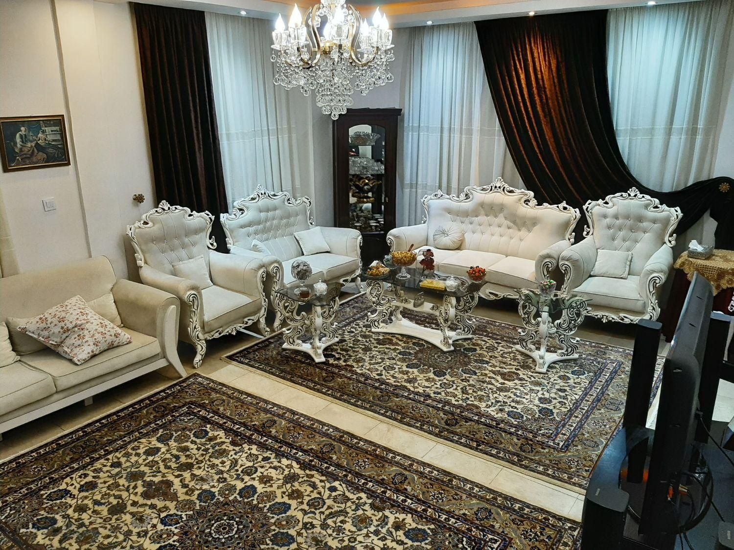 آپارتمان ۸۰ متری ۲ خواب طبقه ۳ در خواجه نظام الملک|فروش آپارتمان|تهران, خواجه نظام الملک|دیوار