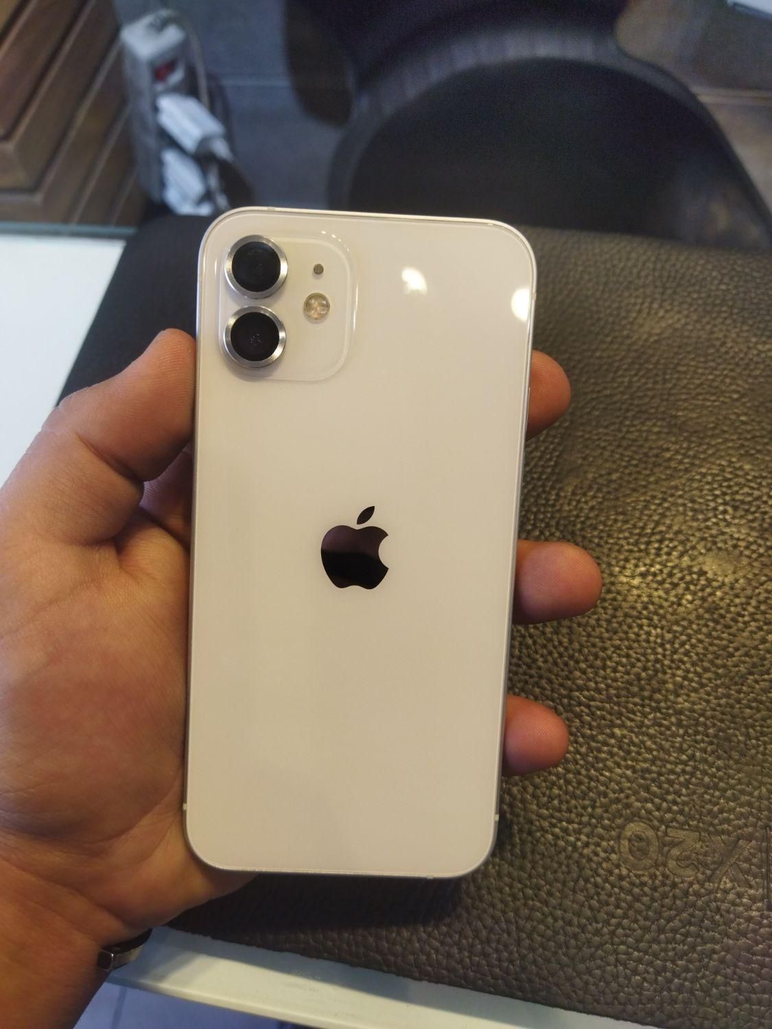 اپل iPhone 12 با حافظهٔ ۱۲۸ گیگابایت|موبایل|اصفهان, پروین|دیوار