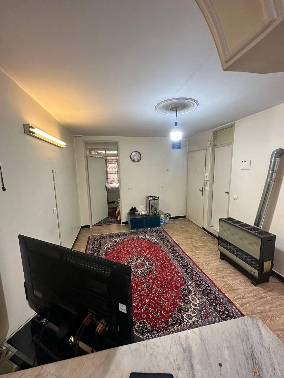 ۴۰متر/پارکینگ باکس/گذر عریض/تاپ لوکیشن|فروش آپارتمان|تهران, استاد معین|دیوار