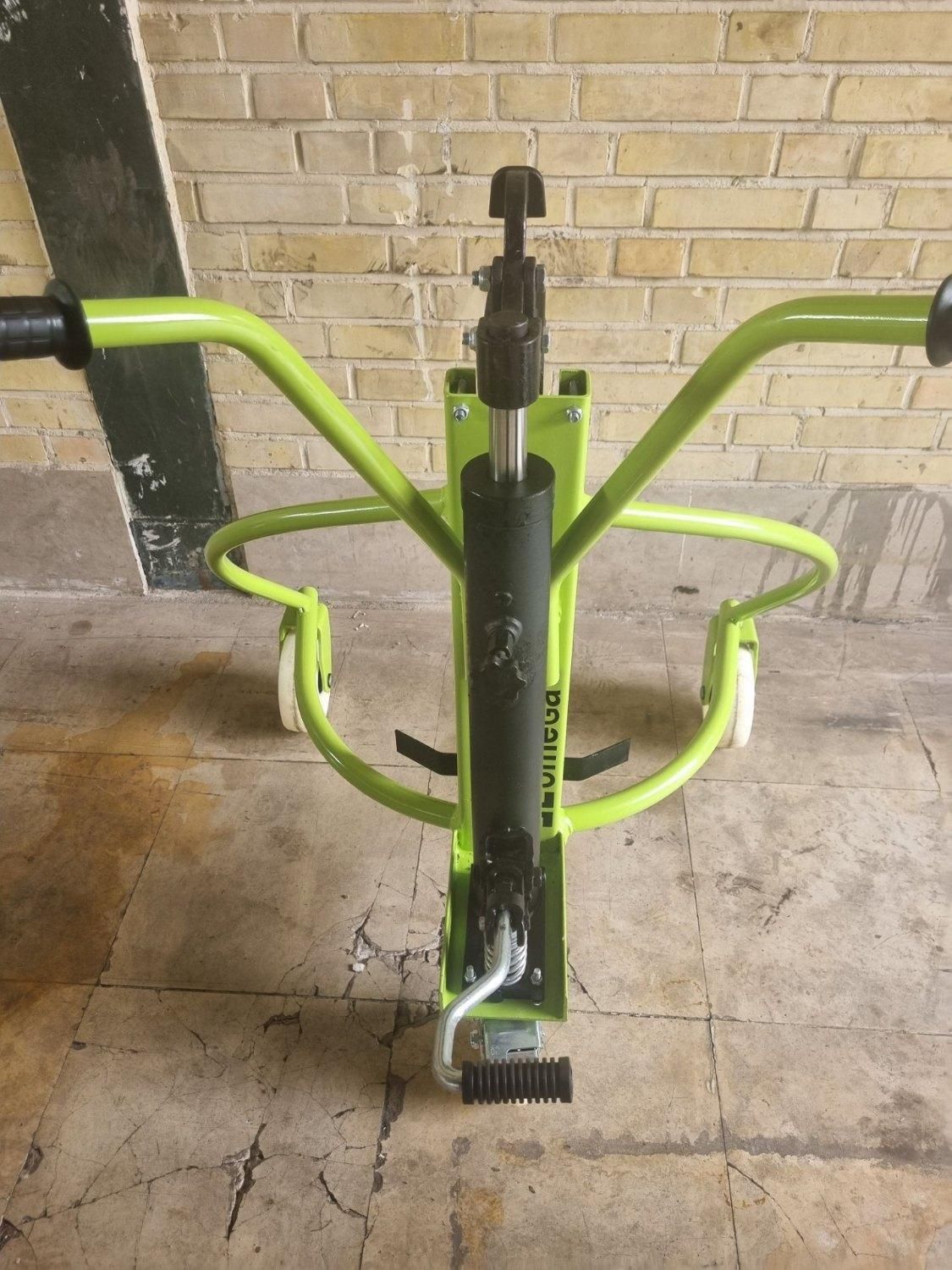 لیفتراک قسطی پالت تراک استاکر جک پالت|ماشینآلات صنعتی|کاشان, |دیوار