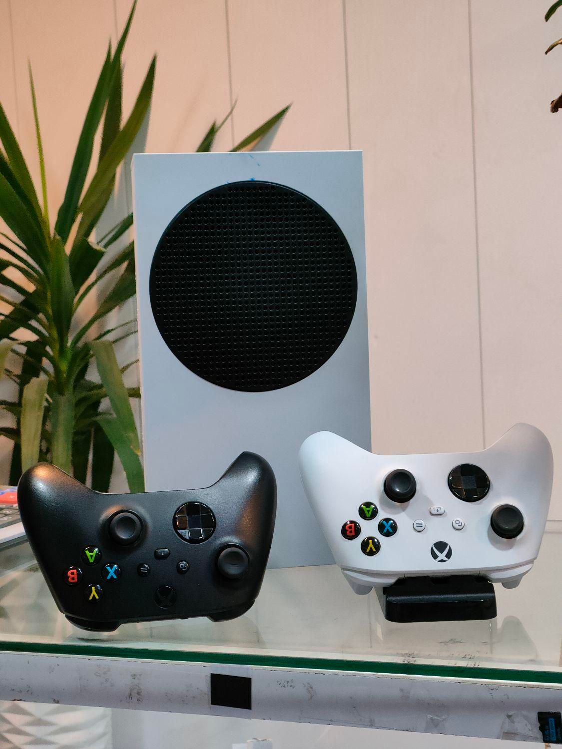 XBoX series s 512 تک دسته|کنسول، بازی ویدئویی و آنلاین|کرج, گوهردشت|دیوار