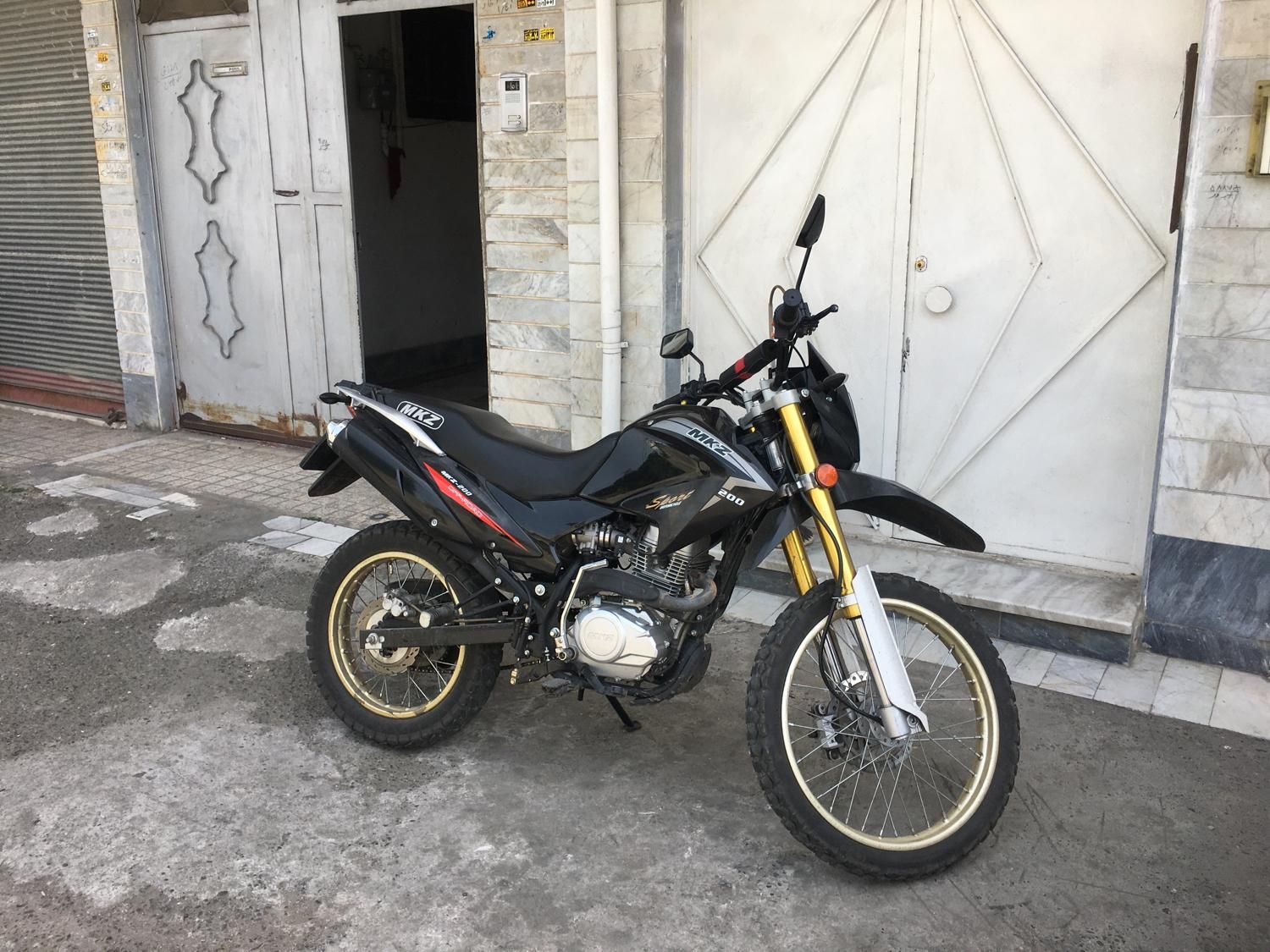 تریل mkz|موتورسیکلت|رشت, آب و برق|دیوار