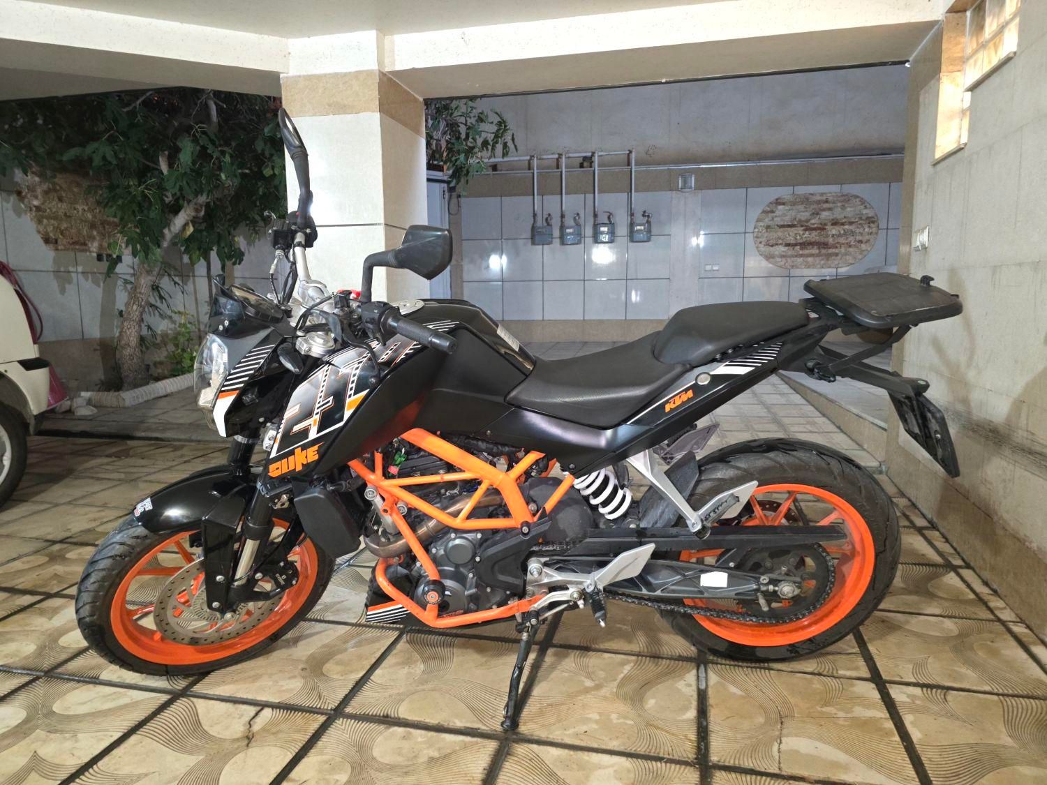 کی تی ام دوک ۲۵۰ ktm duke|موتورسیکلت|اصفهان, جلفا|دیوار