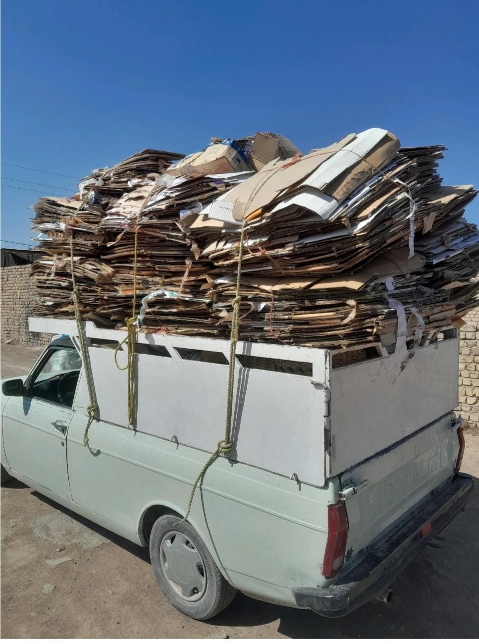 ضایعات آهن پلاستیک کارتن دفتر نایلون و...|عمده‌فروشی|شیراز, بازار|دیوار