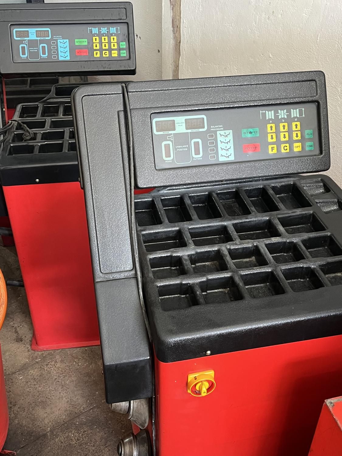 لوازم تعویض روغنی آپاراتی|ماشین‌آلات صنعتی|کرج, شهرک جهان‌نما|دیوار