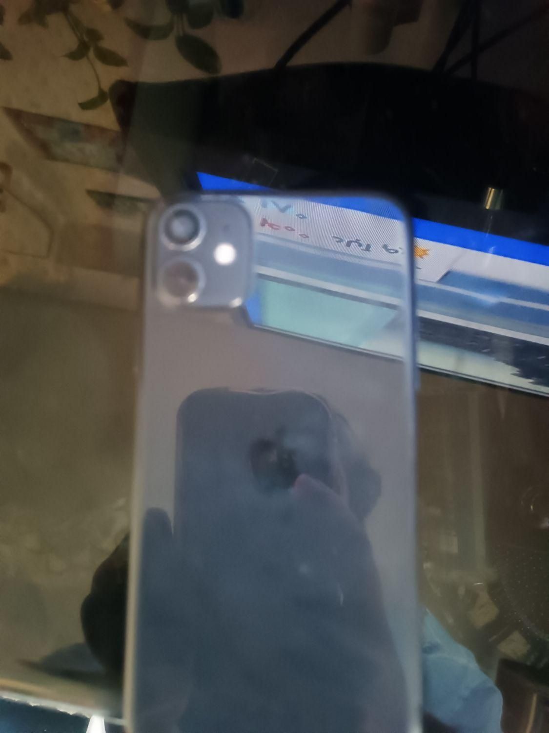 اپل iPhone 11 با حافظهٔ ۱۲۸ گیگابایت|موبایل|شیراز, کوزه گری (مقر)|دیوار