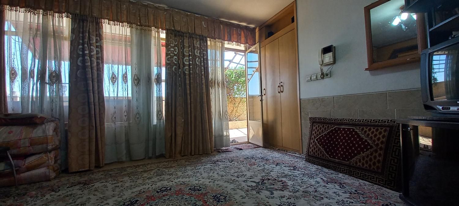 اجاره روزانه سوئیت در زرین شهر|اجارهٔ کوتاهمدت آپارتمان و سوئیت|لنجان, |دیوار