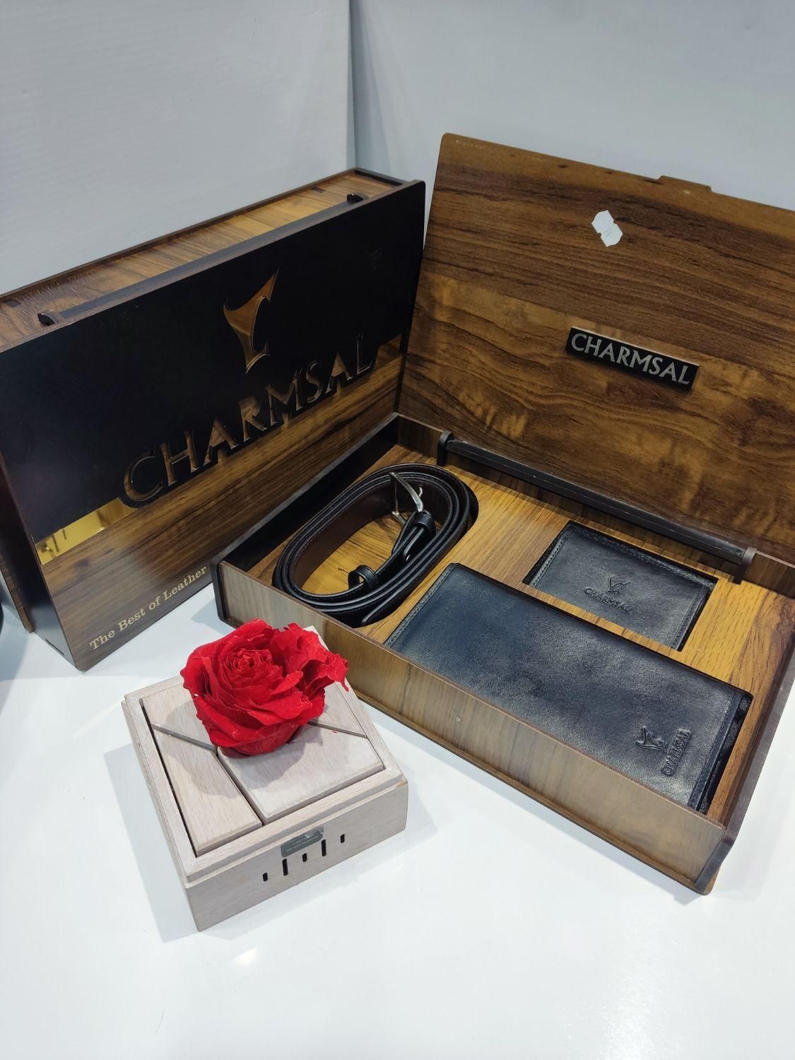 ست تمام چرم زیر قیمت کل بازار ایران اردلان بیرانون|کیف، کفش، کمربند|خرمآباد, |دیوار