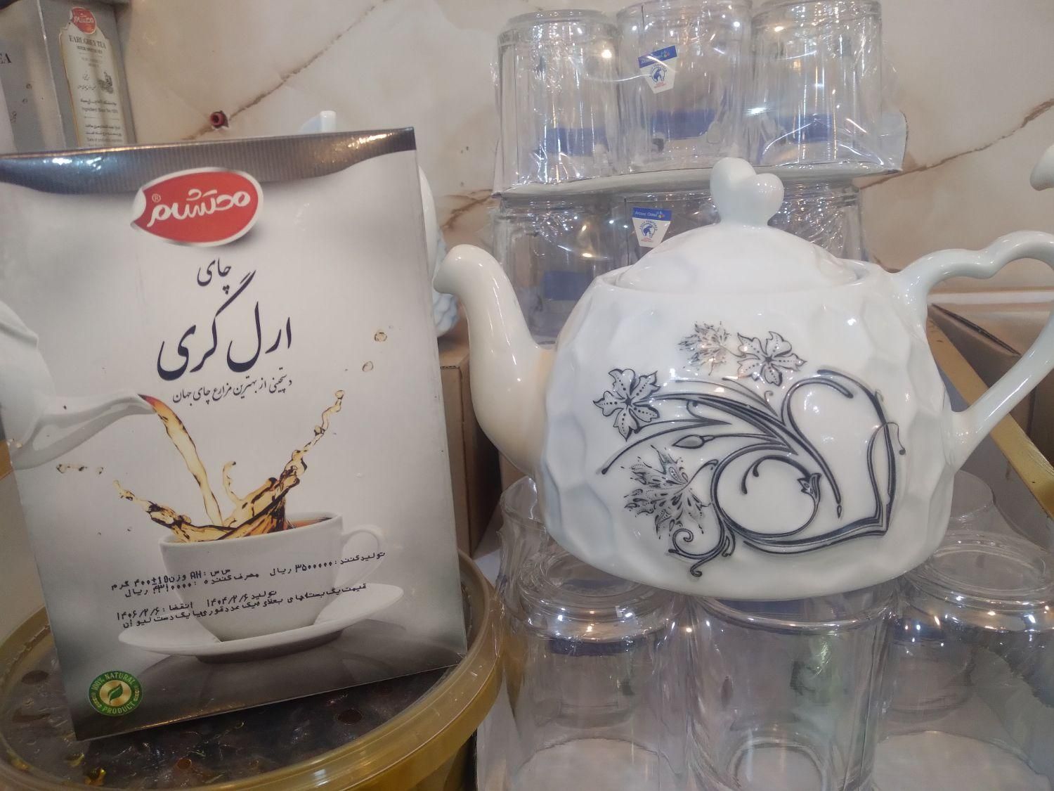 یه بسته چایی بخر .قوری و یه دست لیوان هدیه ببر|خوردنی و آشامیدنی|قم, در بهشت|دیوار