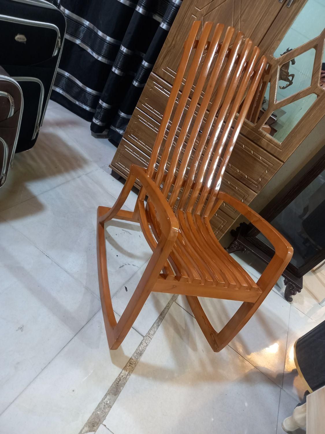 صندلی مادر بزرگ صندلی راک جوان|صندلی و نیمکت|اصفهان, ملاصدرا|دیوار