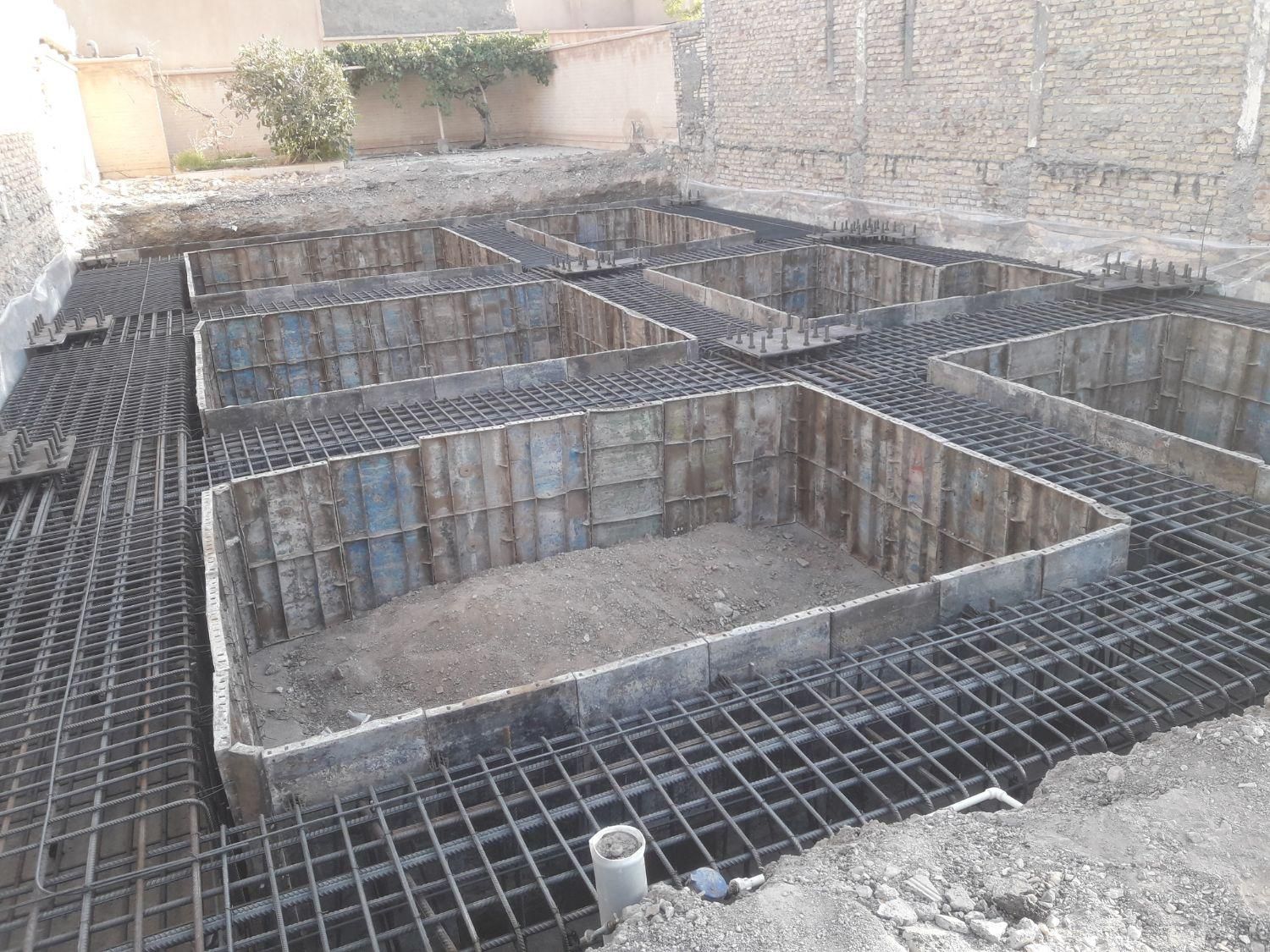 آرماتوربندی و اجرای فونداسیون|خدمات پیشه و مهارت|بیرجند, |دیوار