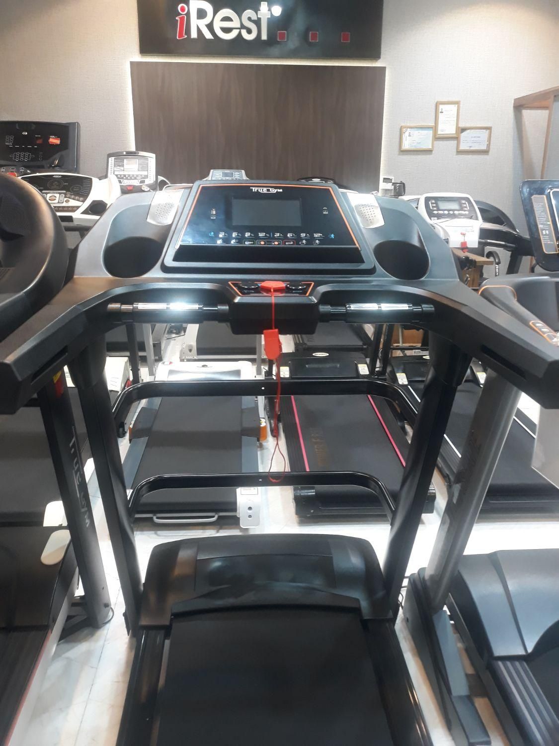 دوچرخه ثابت و تردمیل ماراتون|تجهیزات ورزشی|مشهد, جنت|دیوار