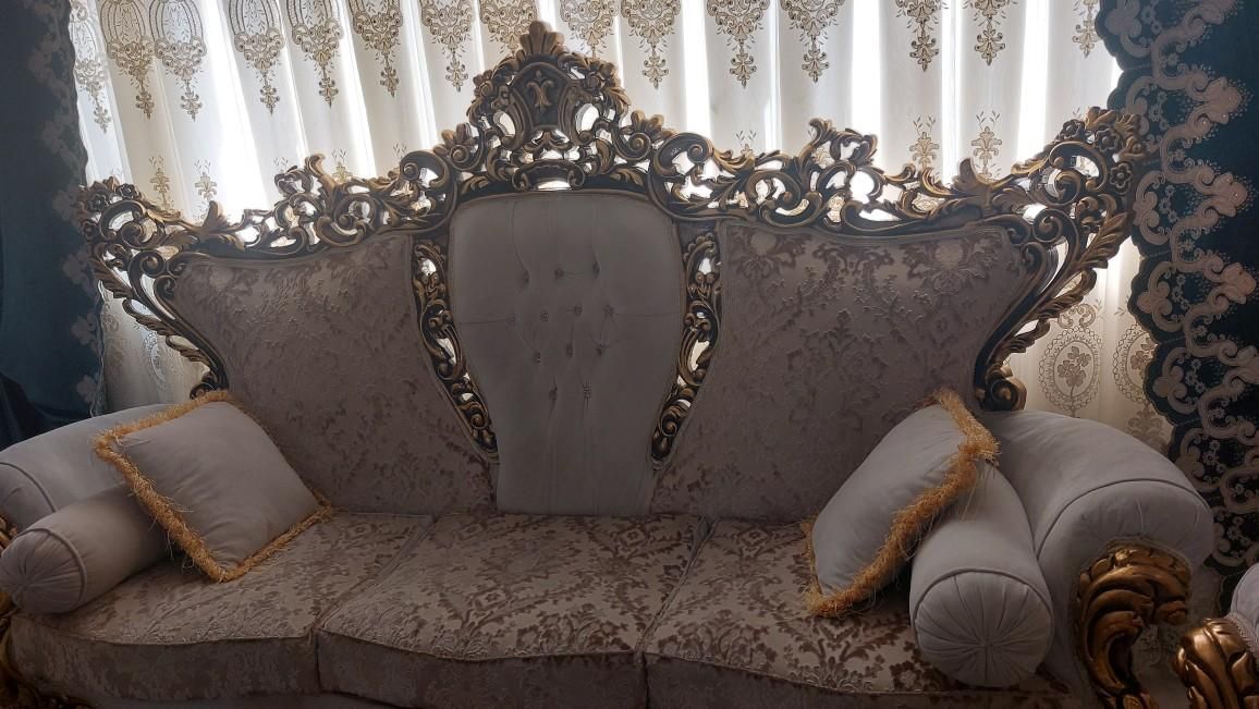 مبلمان سلطنتی ۹ نفره با جلو مبلی وعسلی|مبلمان خانگی و میز عسلی|شهریار, |دیوار