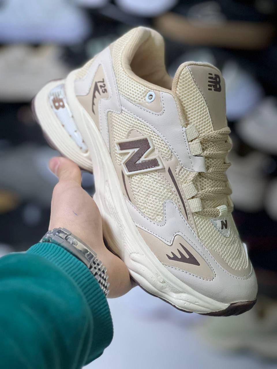 نیوبالانس ۷۲۵|کیف، کفش، کمربند|شهرکرد, |دیوار