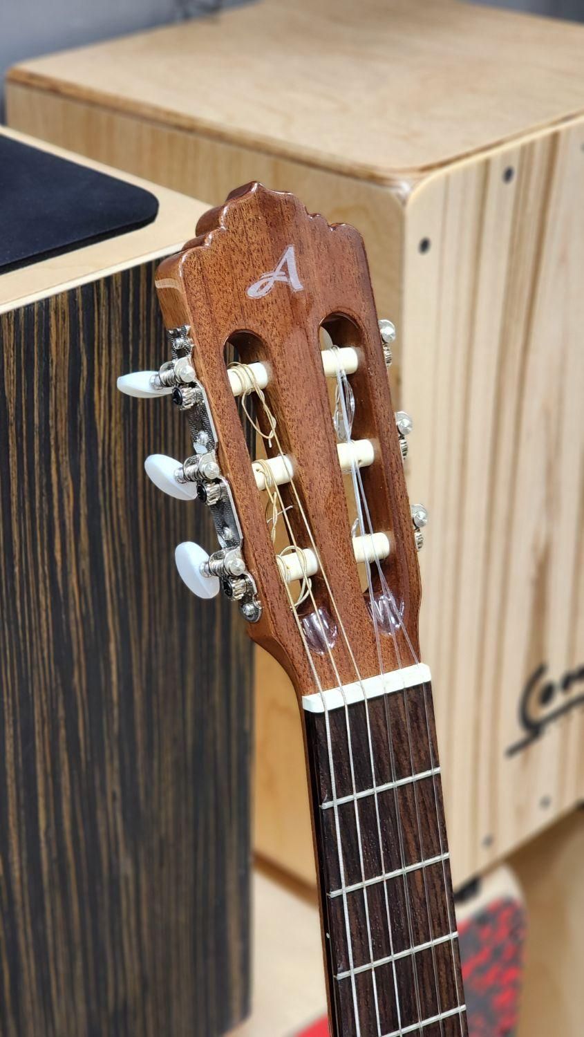 گیتار آلمانزا ۴۰۱|گیتار، بیس، امپلیفایر|پردیس, فاز ۲|دیوار