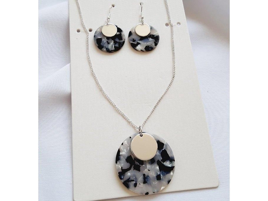 نیمست زنجیری رزینی چند رنگ، جادوی ظرافت و زیبایی|بدلیجات|اسلام‌شهر, شهرک مفیدی|دیوار