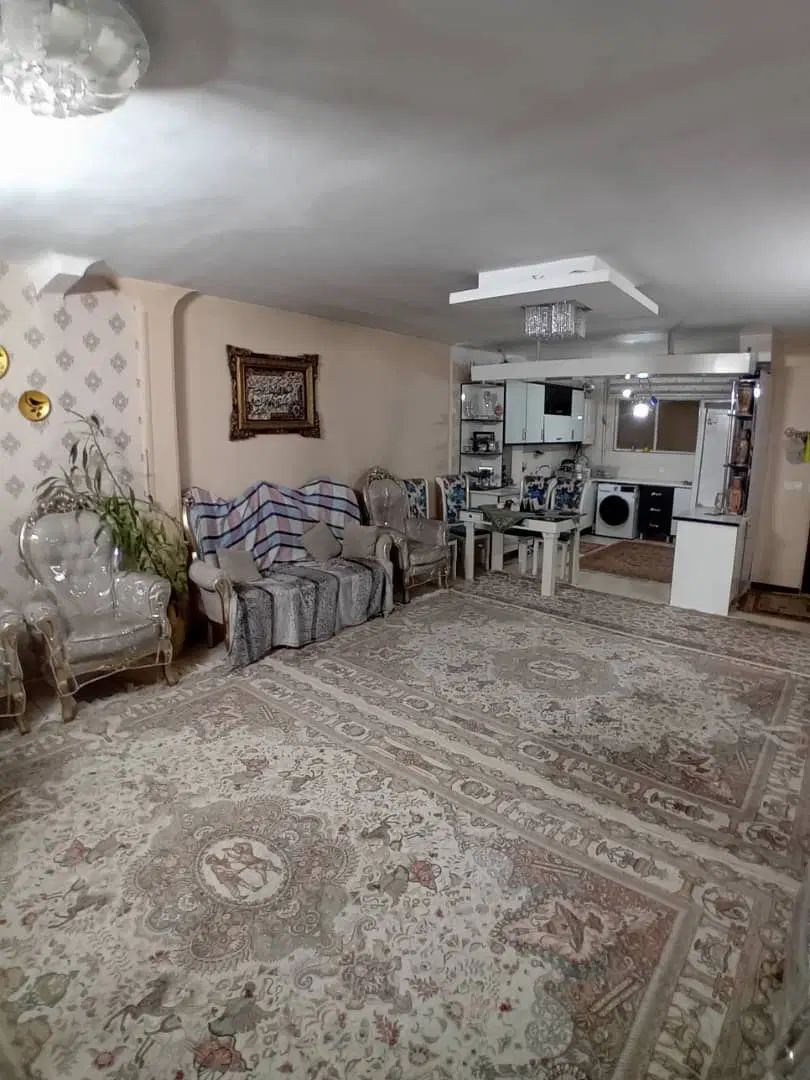 اجاره آپارتمان ۱۰۰ متری / رو به آفتاب /تاپ لوکیشن|اجارهٔ آپارتمان|کرج, گلشهر|دیوار