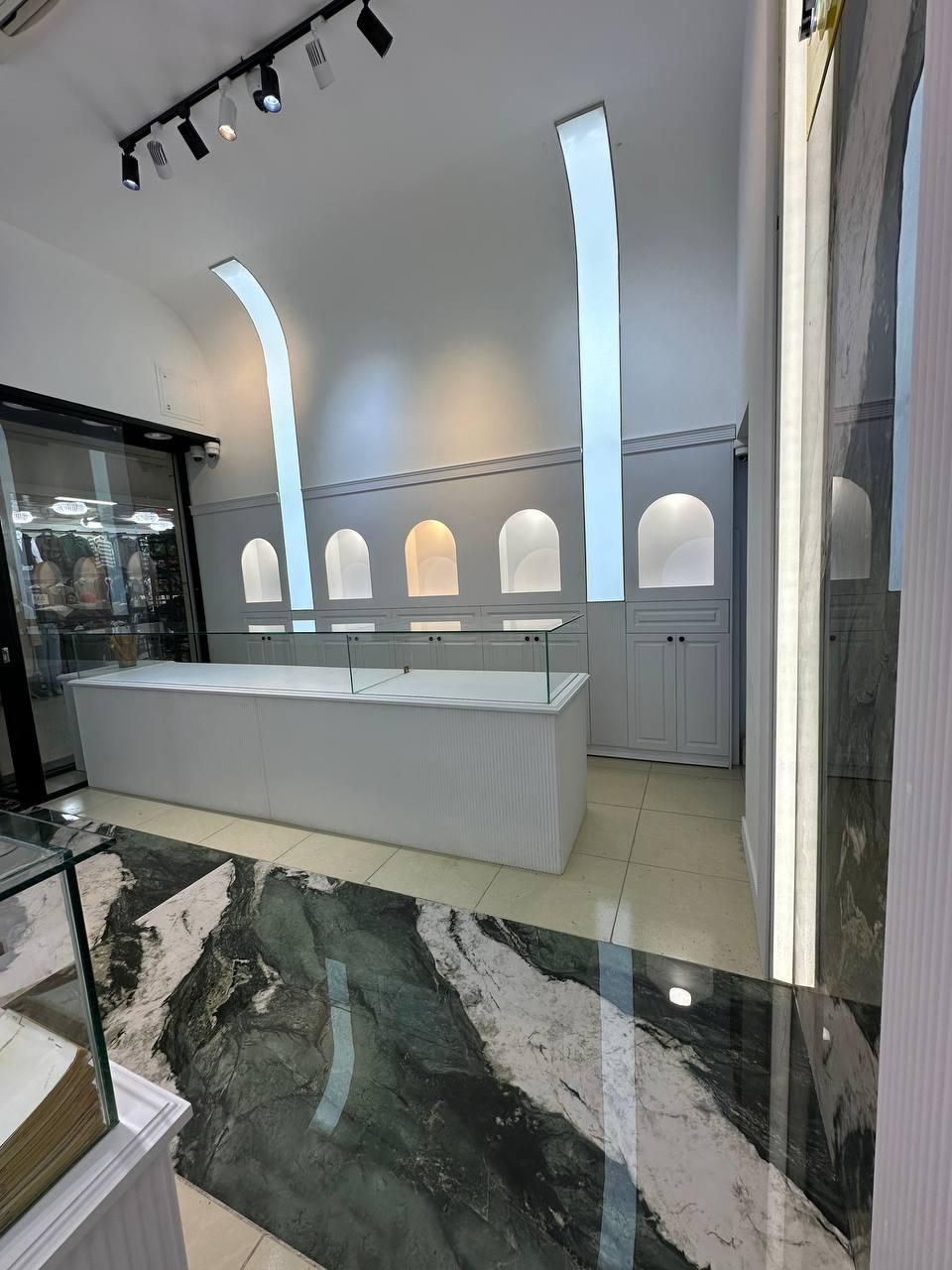 کابینت و دکور طراحی و اجرا صفر تا صد و تعمیرات|خدمات پیشه و مهارت|قم, شهرک مهدیه (مدرس)|دیوار