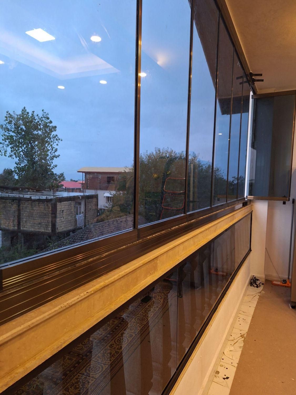 شیشه بالکن ریلی/پنجره سکوریت/جمع شو|خدمات پیشه و مهارت|اردبیل, |دیوار