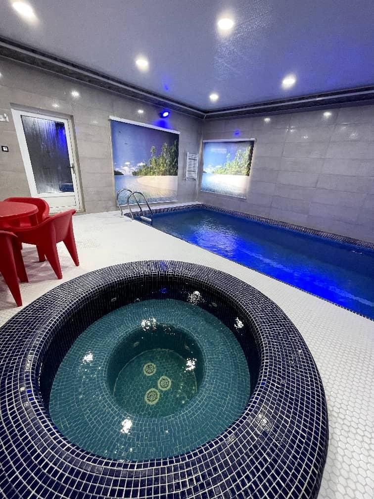 اجاره روزانه ویلاهای/نوساز/فول/استخرجکوزی آبگرم|اجارهٔ کوتاهمدت ویلا و باغ|بابلسر, |دیوار