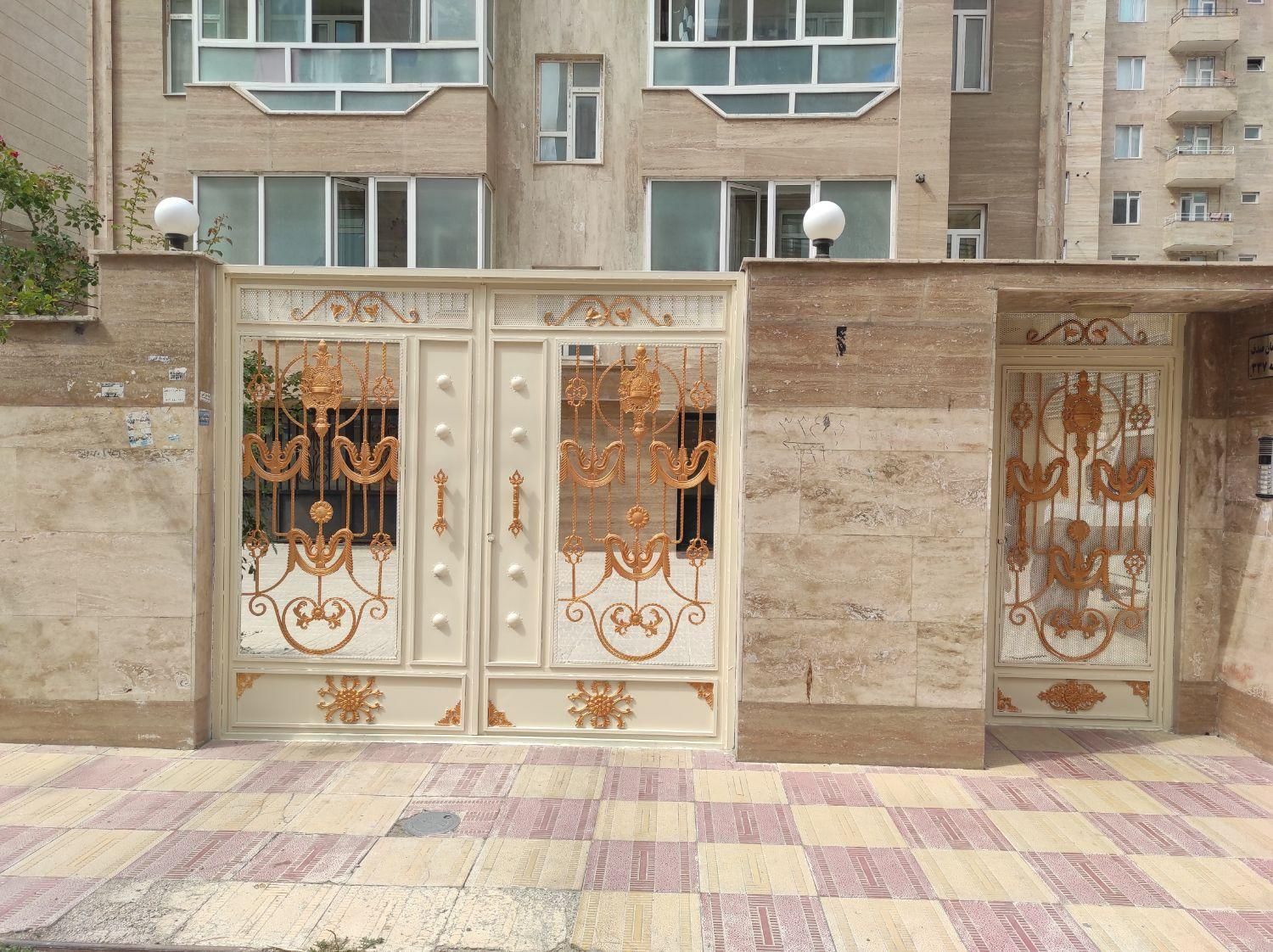 نقاش درب حیاط|خدمات پیشه و مهارت|اردبیل, |دیوار