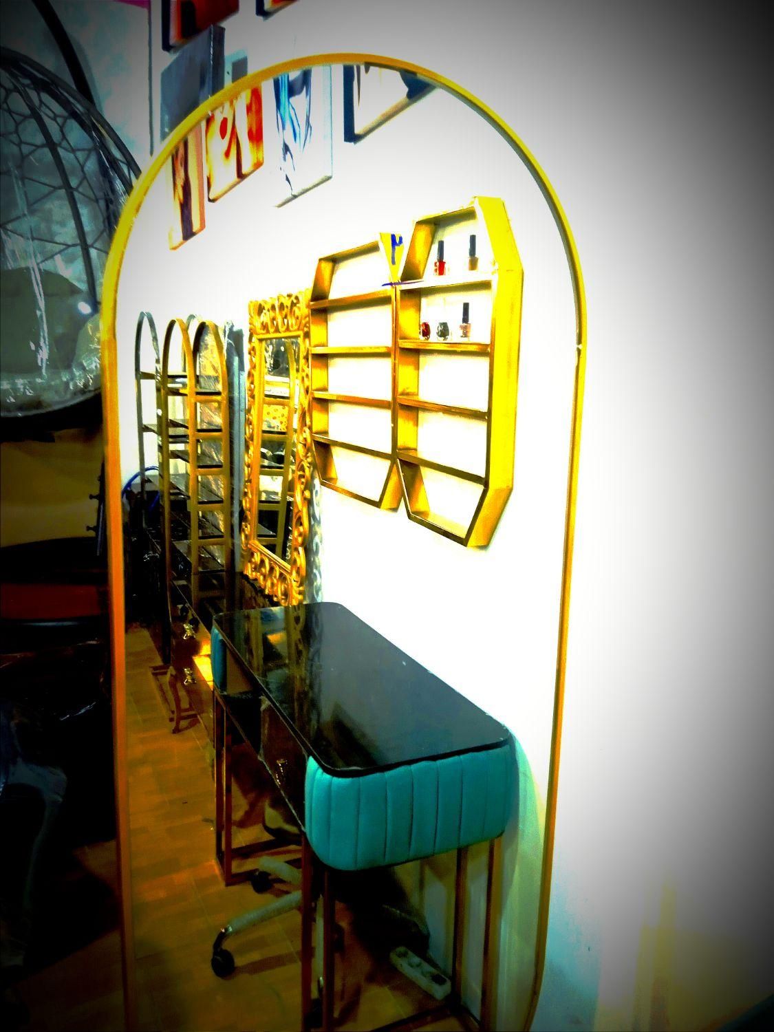 آینه و کنسول آرایشگاهی|آرایشگاه و سالن‌های زیبایی|زنجان, |دیوار