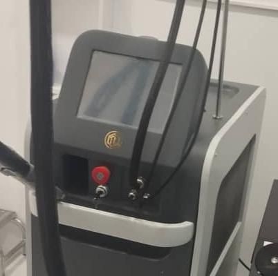 دستگاه لیزر الکساندرایت کندلا 2025آمریکا|خدمات آرایشگری و زیبایی|دوگنبدان, |دیوار