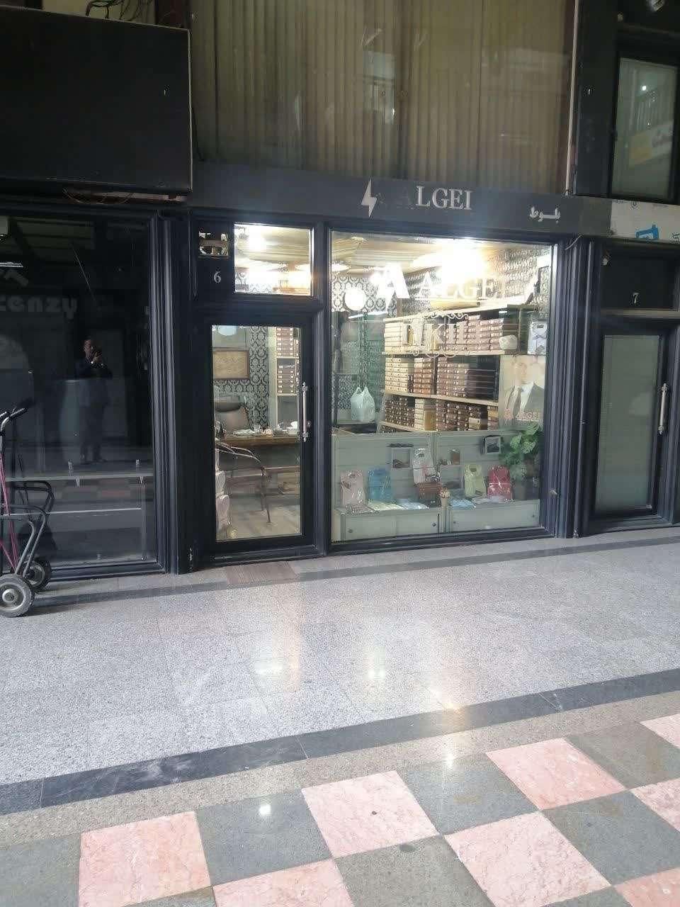 اجاره دفتر در خیابان جمهوری|اجارهٔ مغازه و غرفه|تهران, جمهوری|دیوار
