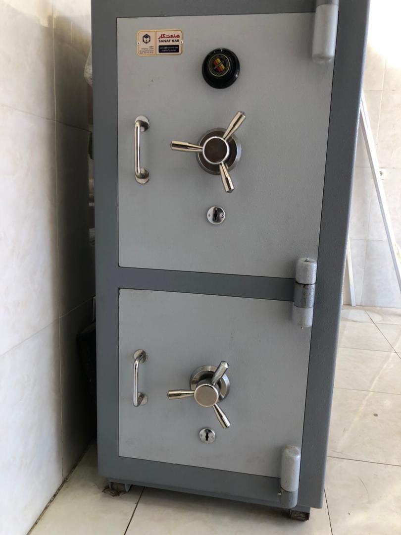 حمل و نقل گاوصندوق با چرخ پله رو|خدمات حمل و نقل|اصفهان, خواجو|دیوار