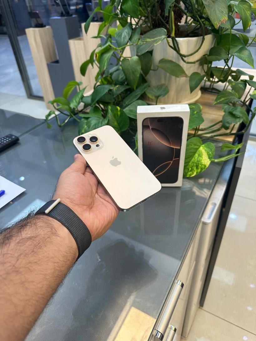 اپل iPhone 16 Pro Max با حافظهٔ ۱ترابایتzaaریجستری|موبایل|اصفهان, احمدآباد|دیوار