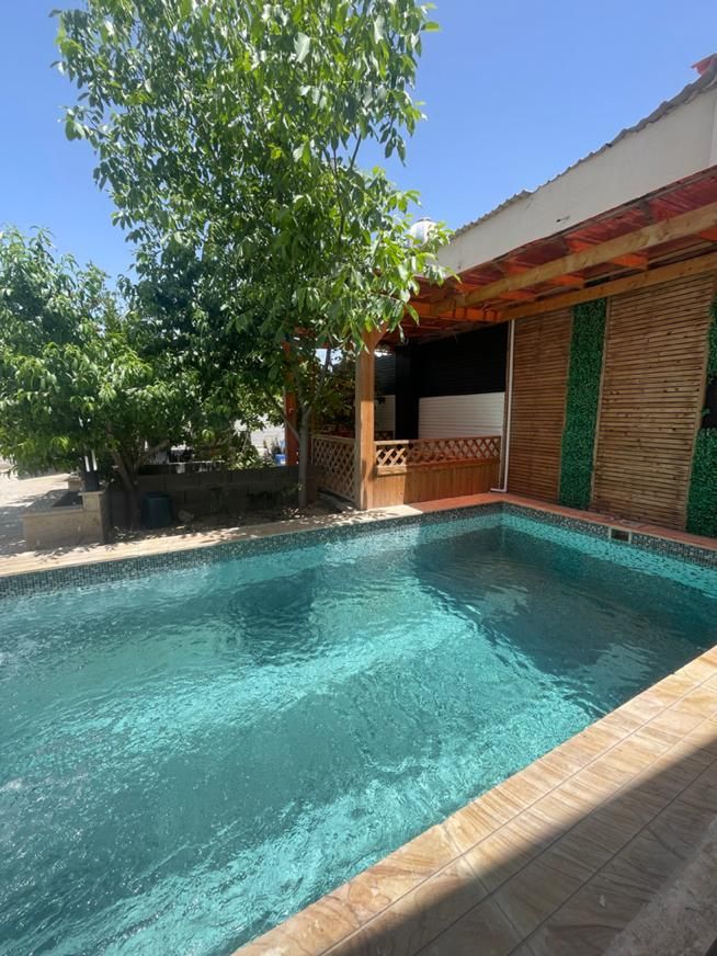 اجاره روزانه ساعتی ویلا سه خواب استخر آب گرم کردان|اجارهٔ کوتاهمدت ویلا و باغ|کرج, برغان|دیوار