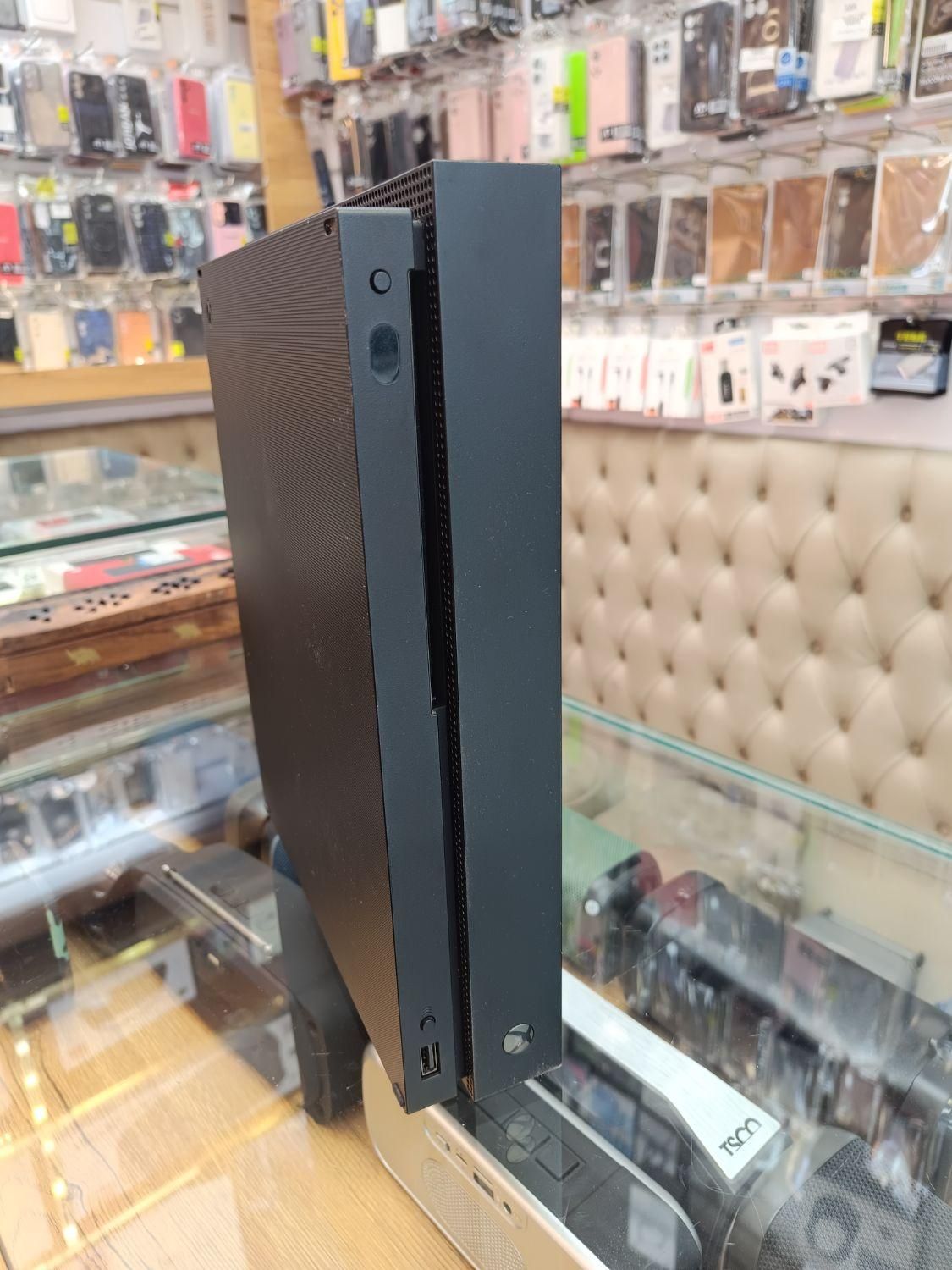 Xbox one x|کنسول، بازی ویدئویی و آنلاین|قم, عمار یاسر|دیوار