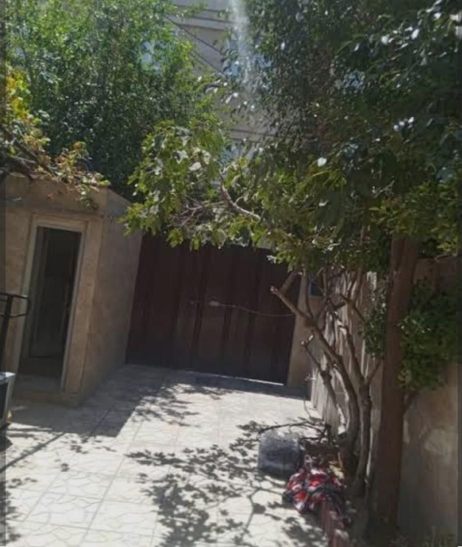 خانه دوبلکس ۱۴۰متری با حیاط دلباز و دو سرویس|اجارهٔ خانه و ویلا|تهران, مینابی|دیوار