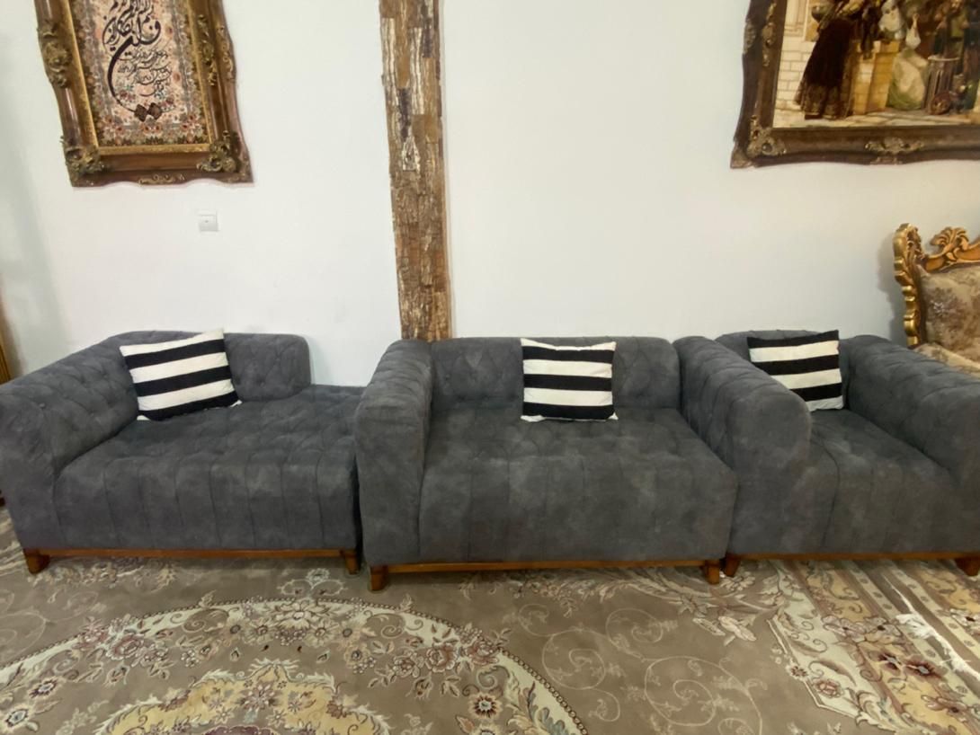 دو دست مبل بسیار شیک و تمیز|مبلمان خانگی و میز عسلی|بروجرد, |دیوار