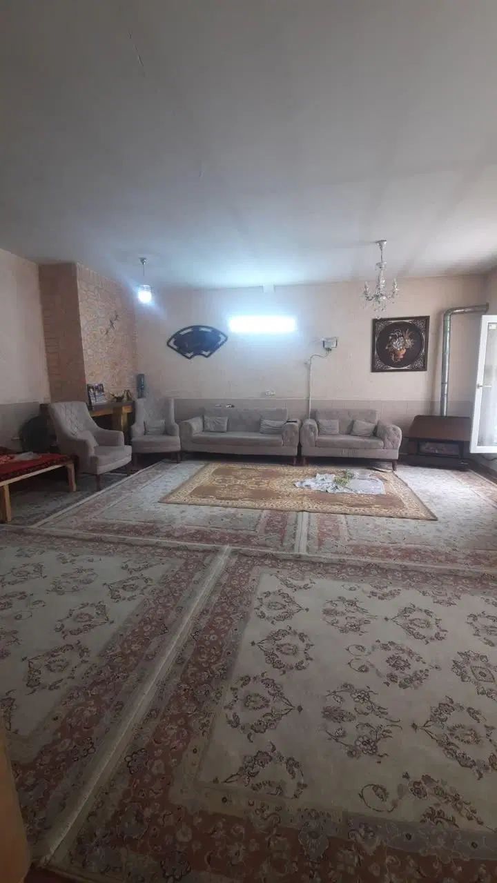 ویلایی۱۸۰متربدون پله/دوخواب،شهرک گلخانه/گذر۱۰متری|فروش خانه و ویلا|ابهر, |دیوار