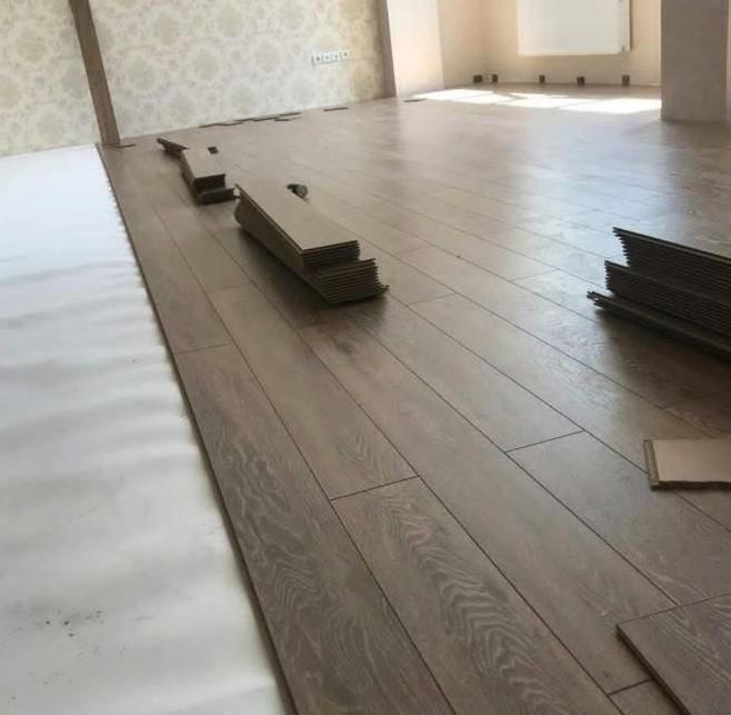 نصاب کاغذ دیواری ترمو پارکت کفپوش ماربل شیت رامسر|خدمات پیشه و مهارت|رامسر, |دیوار