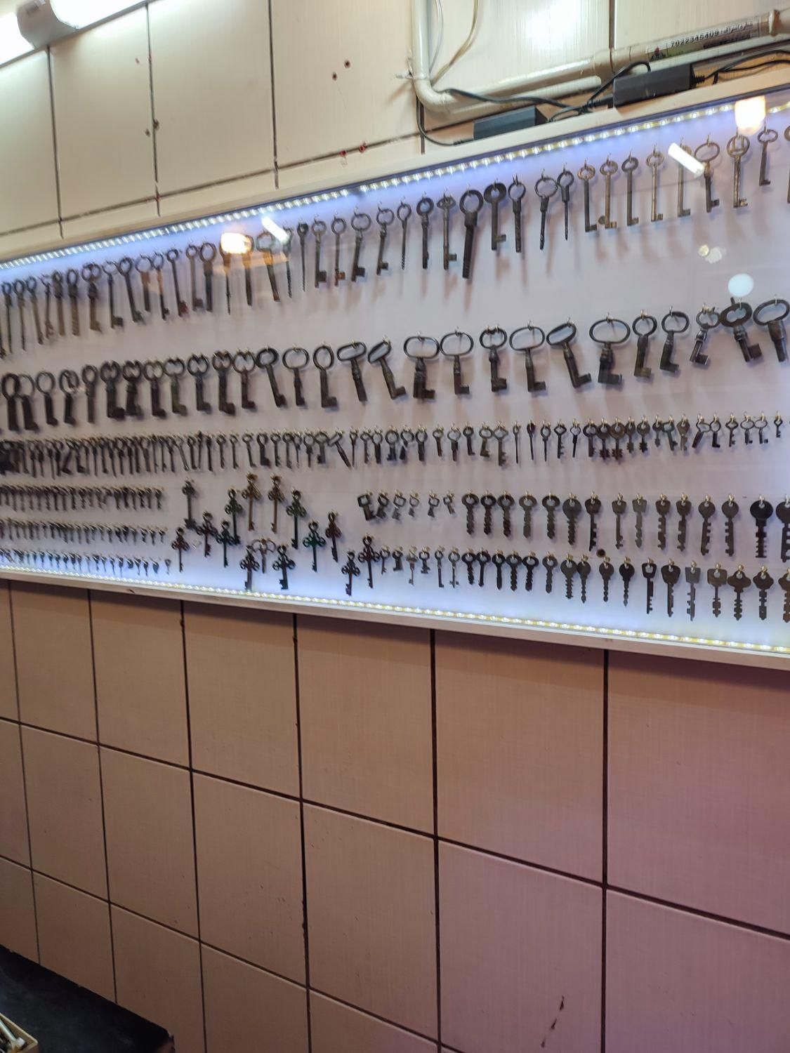 کلید سازی پاسارگاد شبانه روزی|خدمات پیشه و مهارت|همدان, |دیوار