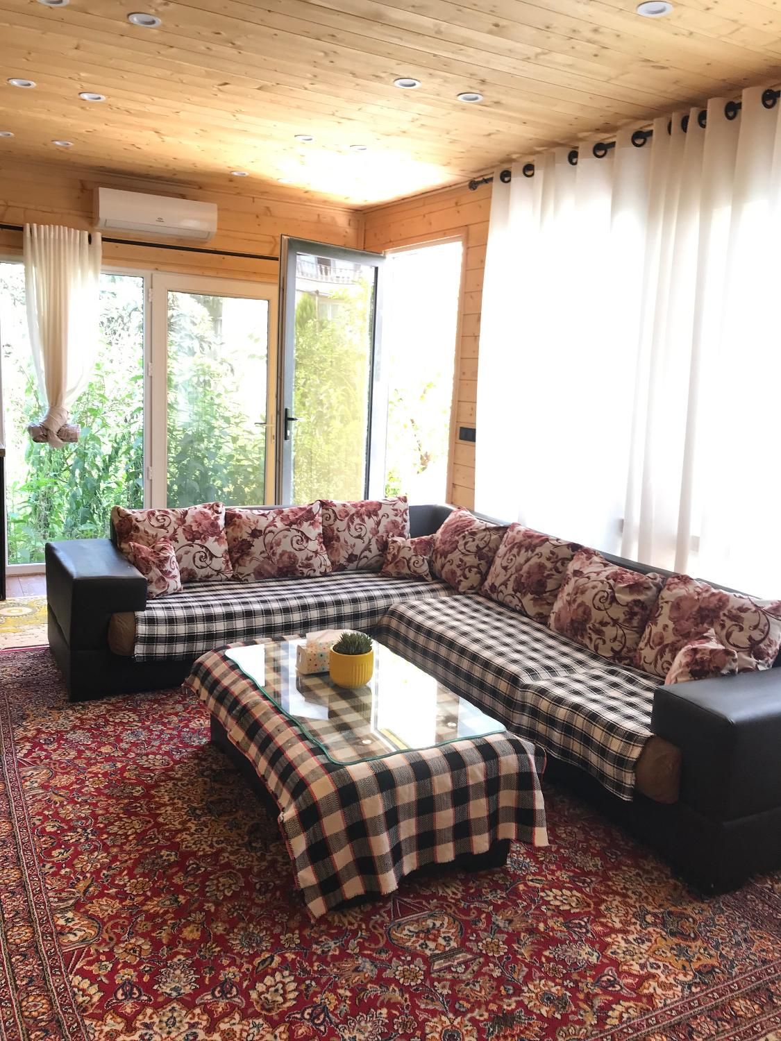 کلبه چوبی دوبلکس دوخوابه|اجارهٔ کوتاهمدت ویلا و باغ|نشتارود, |دیوار