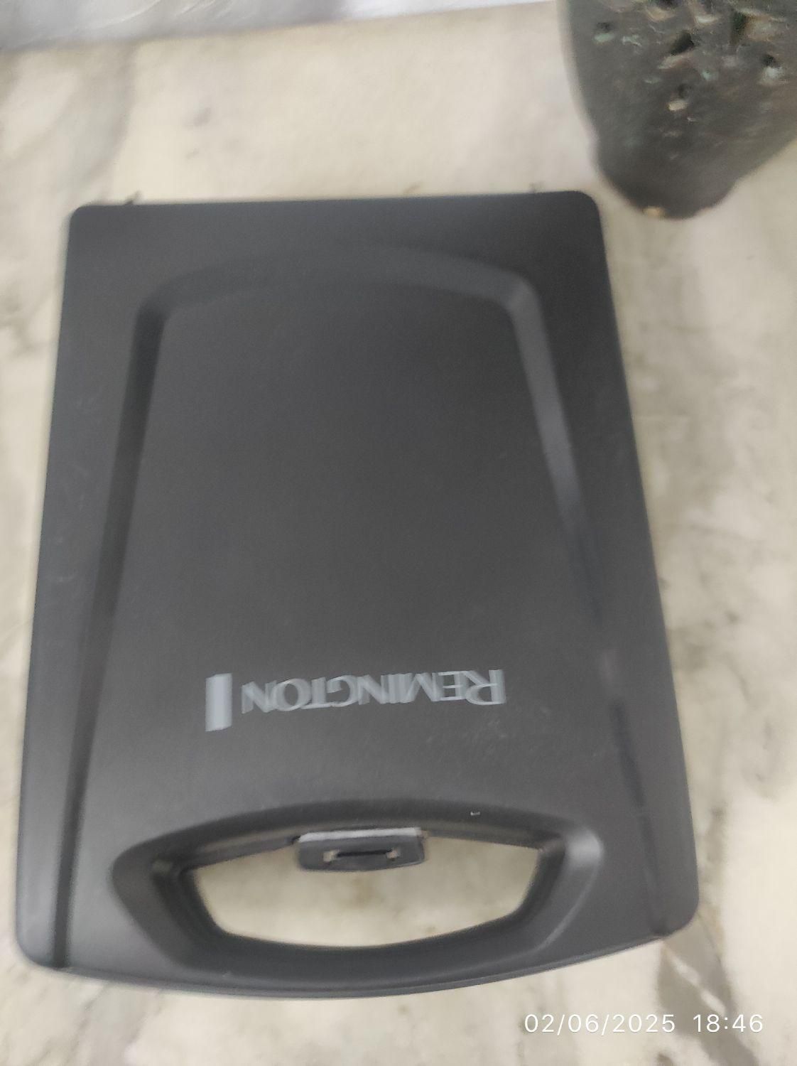 ماشین اصلاح رمینگتون اصلی( فروش فوری )|آرایشی، بهداشتی، درمانی|رودسر, |دیوار