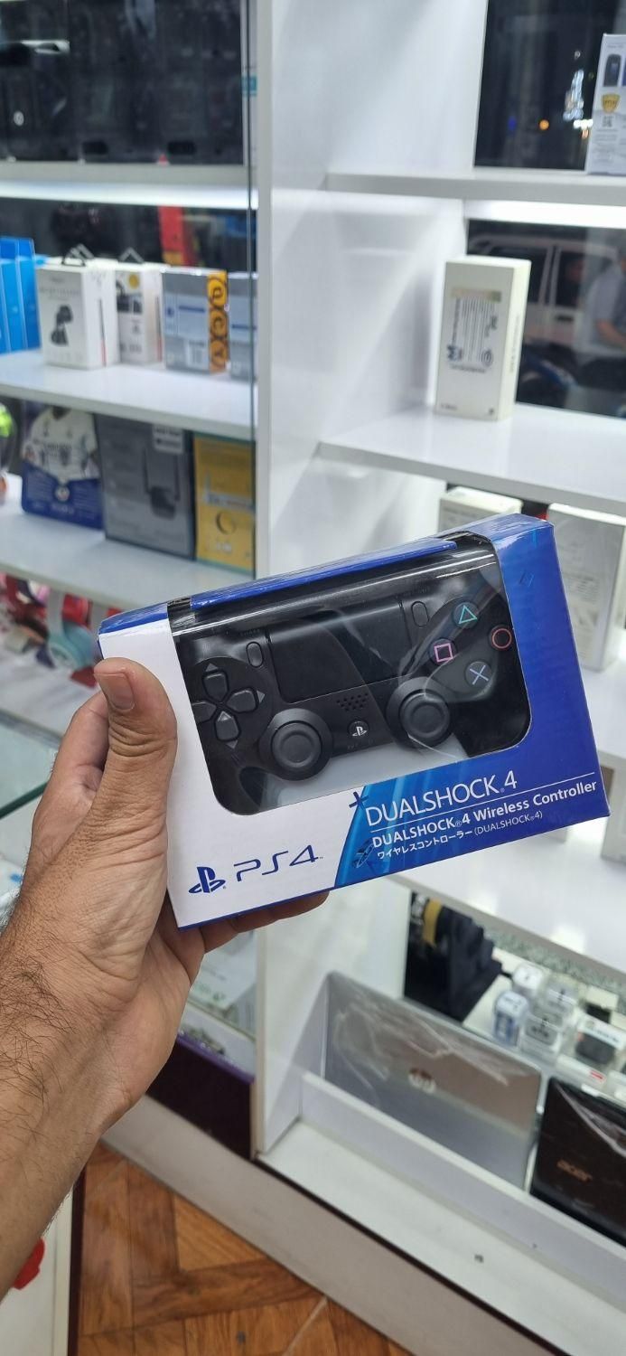کنسول بازی PS4 اسلیم دو دسته|کنسول، بازی ویدئویی و آنلاین|نظرآباد, نظرآباد|دیوار