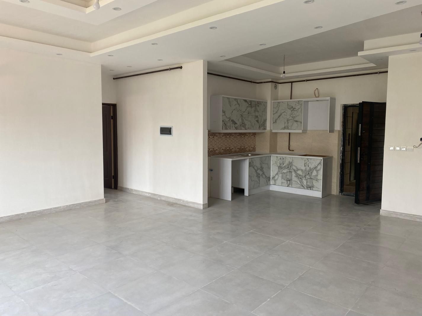 فروش اداری ۸۵ متری در آزادگان میدان فرهنگ|فروش دفتر کار، اتاق اداری، مطب|رشت, آزادگان|دیوار