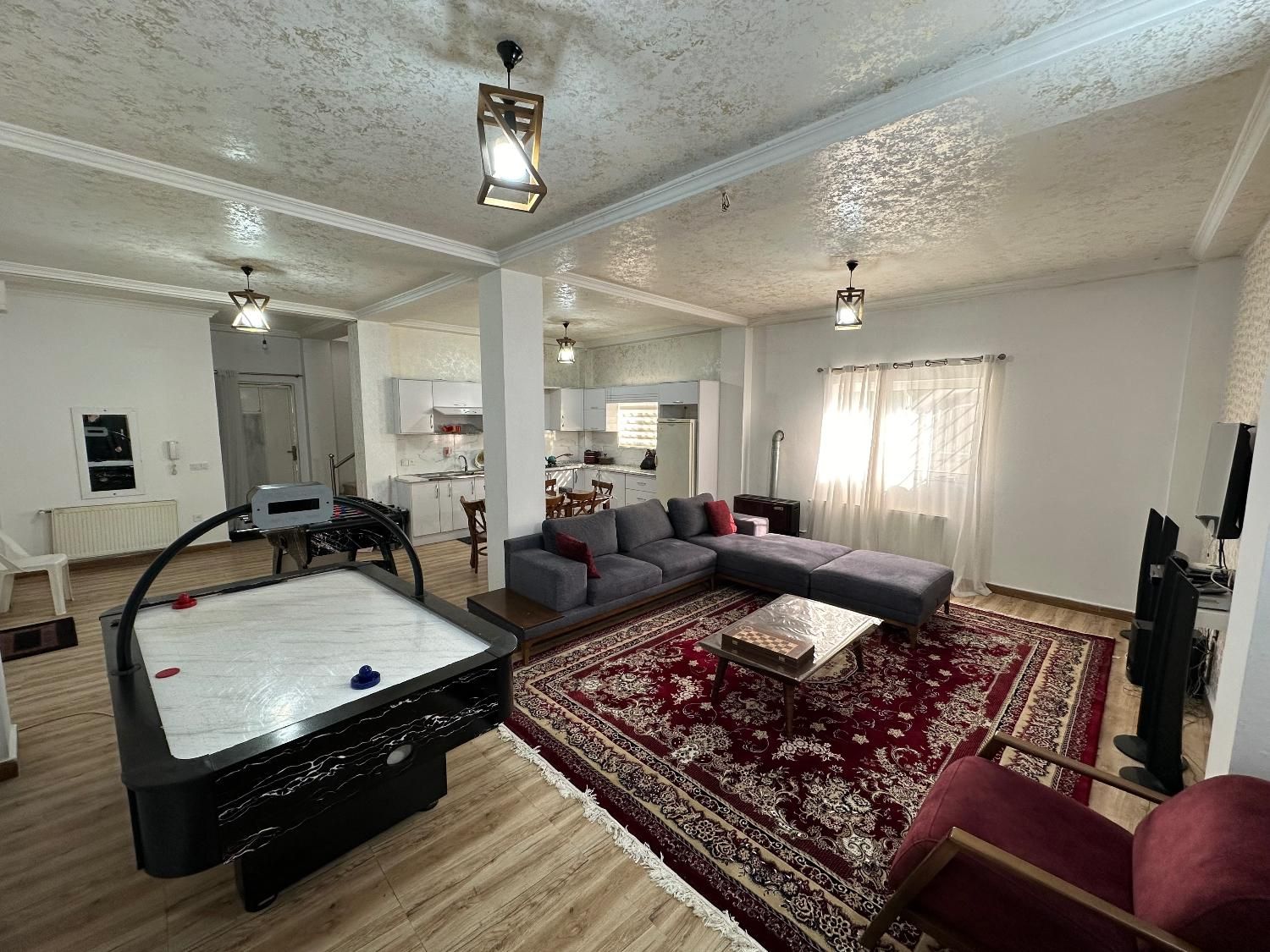 ویلا استخر و جکوزی ساحلی ( کد ۲۰۴)|اجارهٔ کوتاه‌مدت ویلا و باغ|محمودآباد, |دیوار