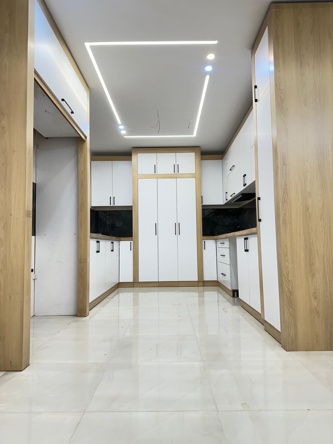 کارگر کابینت سازی|استخدام صنعتی، فنی، مهندسی|تبریز, |دیوار